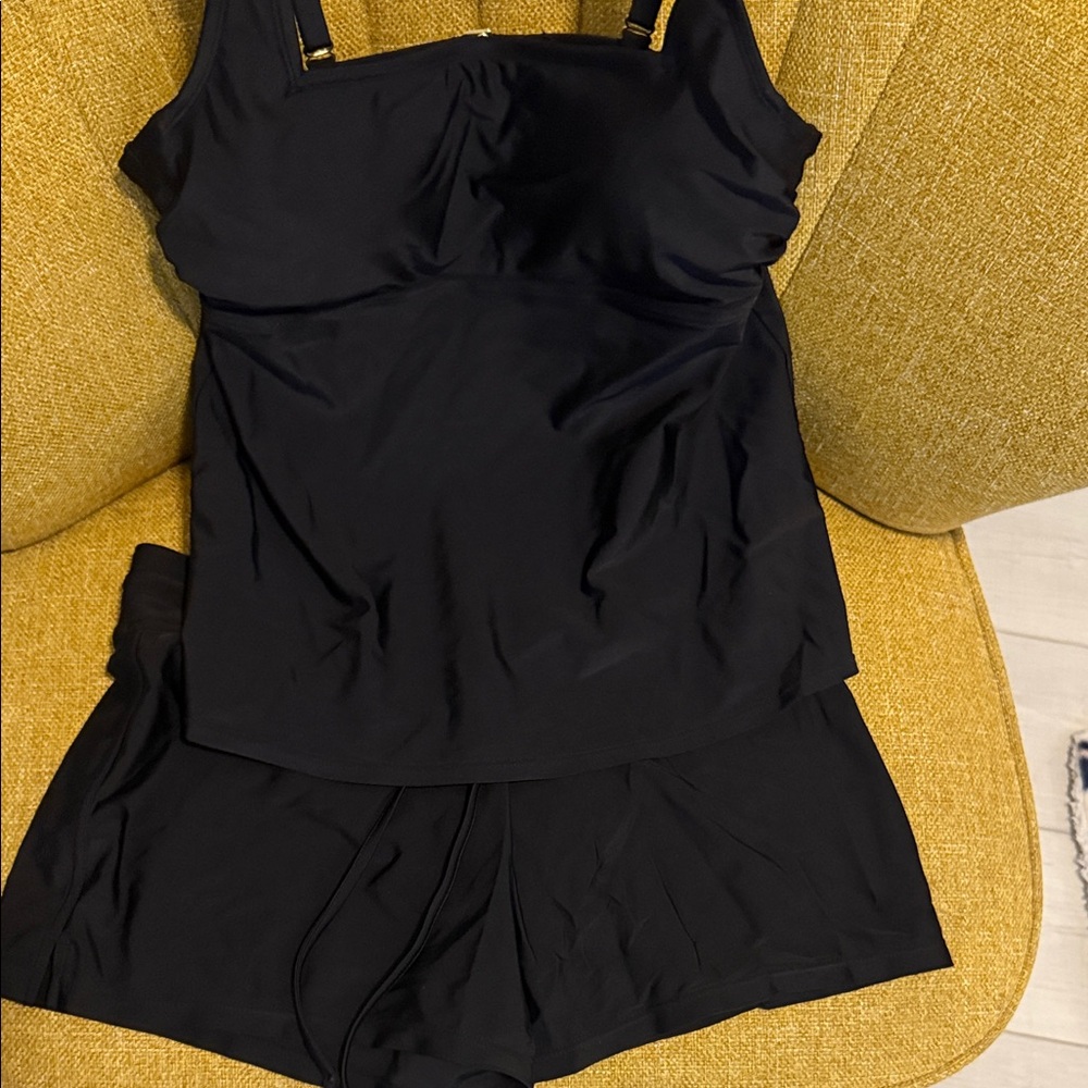 Elegant Black Women's Tankini (Top-M-Shorts-Sm)